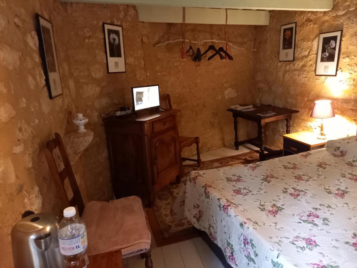Chambre D Hotes Les Remparts Saint-Cyprien  Dış mekan fotoğraf